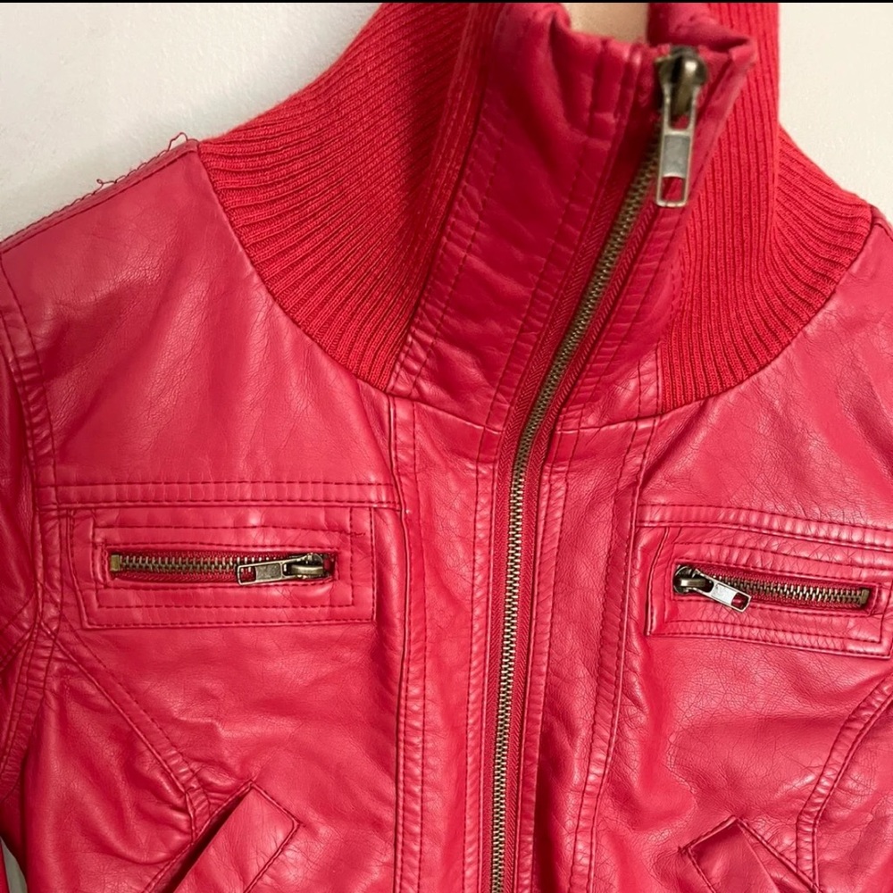 Leather jacket - Picture 3 of 11